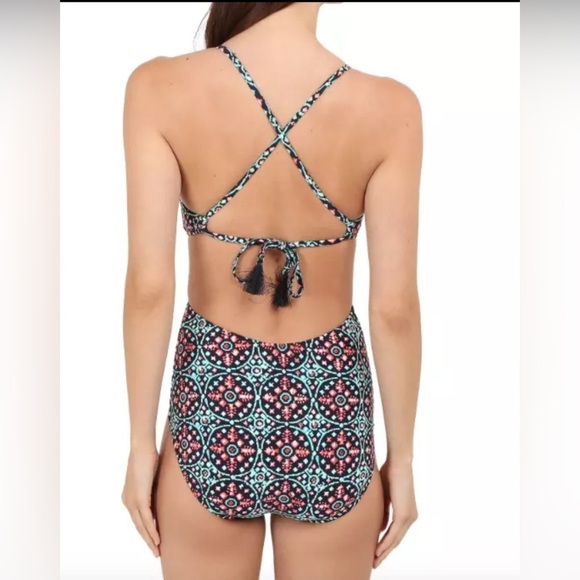 Michael Kors Nui Cut Out Maillot One-Piece Swimsuit Size 14 - Picture 3 of 7